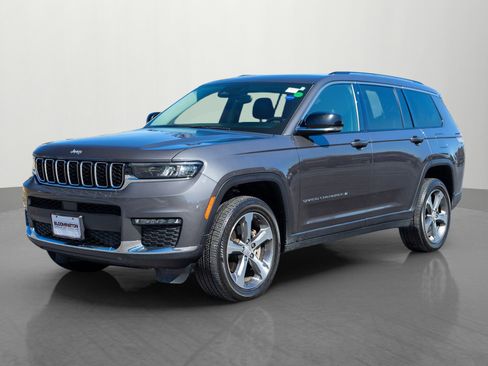Used 2023 Jeep Grand Cherokee L Limited image 3