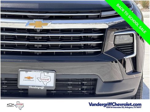 Used 2026 Chevrolet Traverse LT FWD image 8