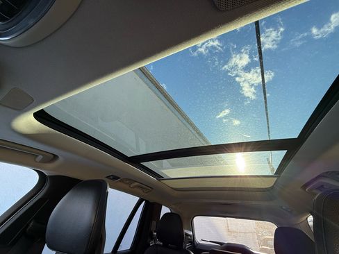 Used 2017 Volvo XC90 T6 Momentum w/ Vision Package image 15