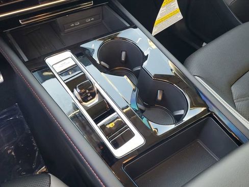 New 2026 Volkswagen Atlas Peak Edition AWD/4WD image 30