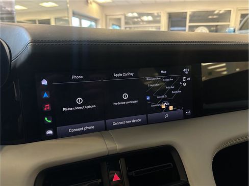 Used 2020 Porsche Taycan 4S image 18