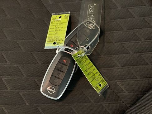 Used 2023 Nissan Kicks SV FWD image 38