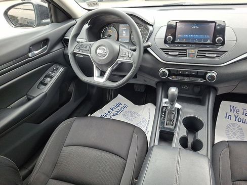 Used 2022 Nissan Altima 2.5 S FWD image 6