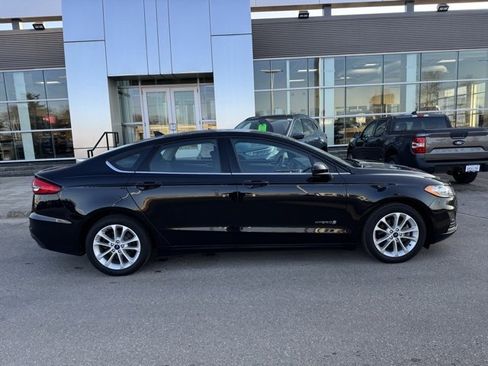 Certified 2019 Ford Fusion SE image 35