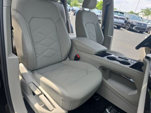 Used 2026 Volkswagen Atlas SE AWD/4WD image 10