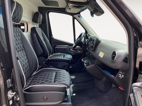 Used 2022 Mercedes-Benz Sprinter 3500 image 20