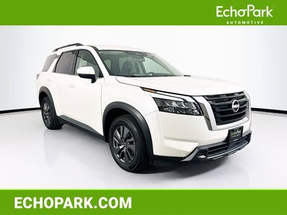 Used 2024 Nissan Pathfinder SV