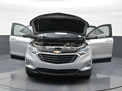 Used 2021 Chevrolet Equinox LS FWD image 33
