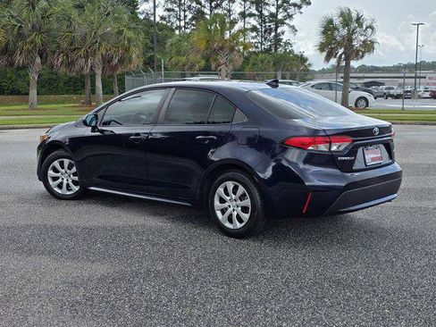 Certified 2022 Toyota Corolla LE FWD image 4