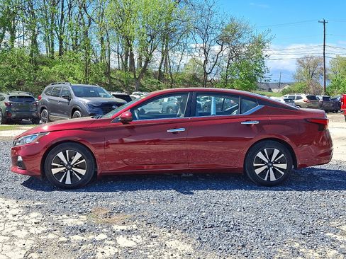 Used 2022 Nissan Altima 2.5 SV FWD image 5