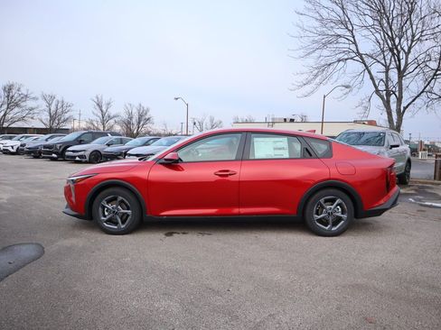 New 2025 Kia K4 LXS image 4