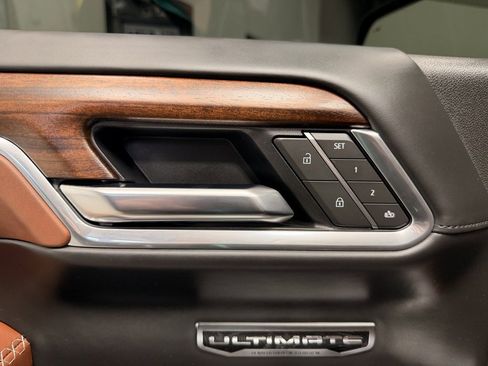 Used 2025 GMC Sierra 1500 Denali Ultimate image 29