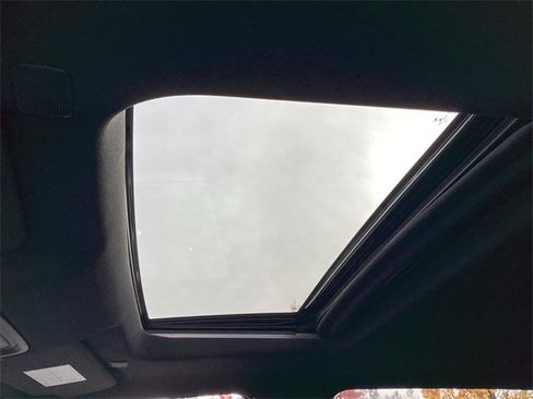 Used 2022 Chevrolet Silverado 2500 High Country w/ Z71 Off-Road Package image 26