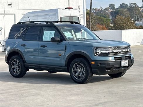 Used 2021 Ford Bronco Sport Badlands image 3