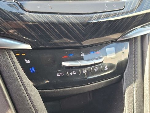 Certified 2024 Cadillac XT6 Premium Luxury FWD image 24