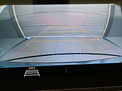Used 2020 Chevrolet Malibu LT FWD image 22