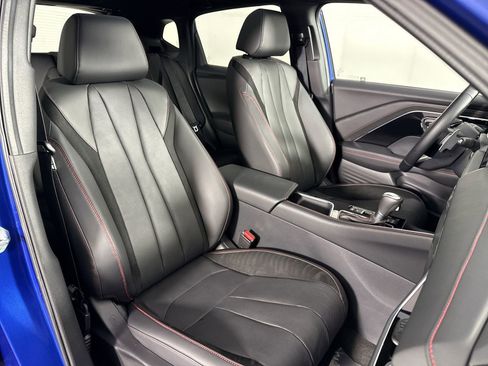 Certified 2025 Acura ADX A-Spec image 28