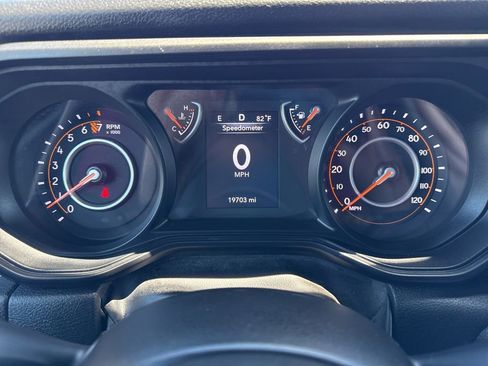Used 2024 Jeep Gladiator Sport AWD/4WD image 30