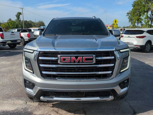 Used 2025 GMC Yukon Elevation AWD/4WD image 9