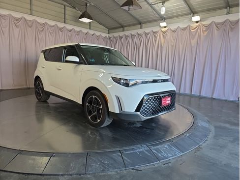 Used 2025 Kia Soul EX image 6