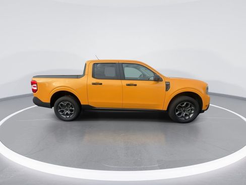 Used 2022 Ford Maverick XLT w/ Equipment Group 300A Standard AWD/4WD image 9