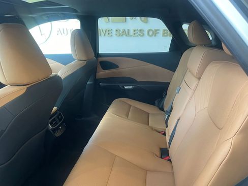 Used 2024 Lexus RX 350 Premium w/ Accessory Package (Z1) image 18