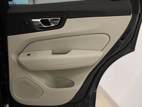 Used 2021 Volvo XC60 T5 Inscription w/ Protection Package Premier FWD image 33