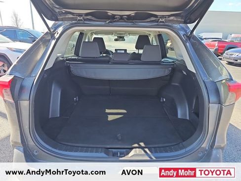 Used 2021 Toyota RAV4 XLE image 12