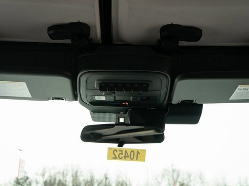 New 2025 Ford Bronco Badlands w/ Sasquatch Package image 36