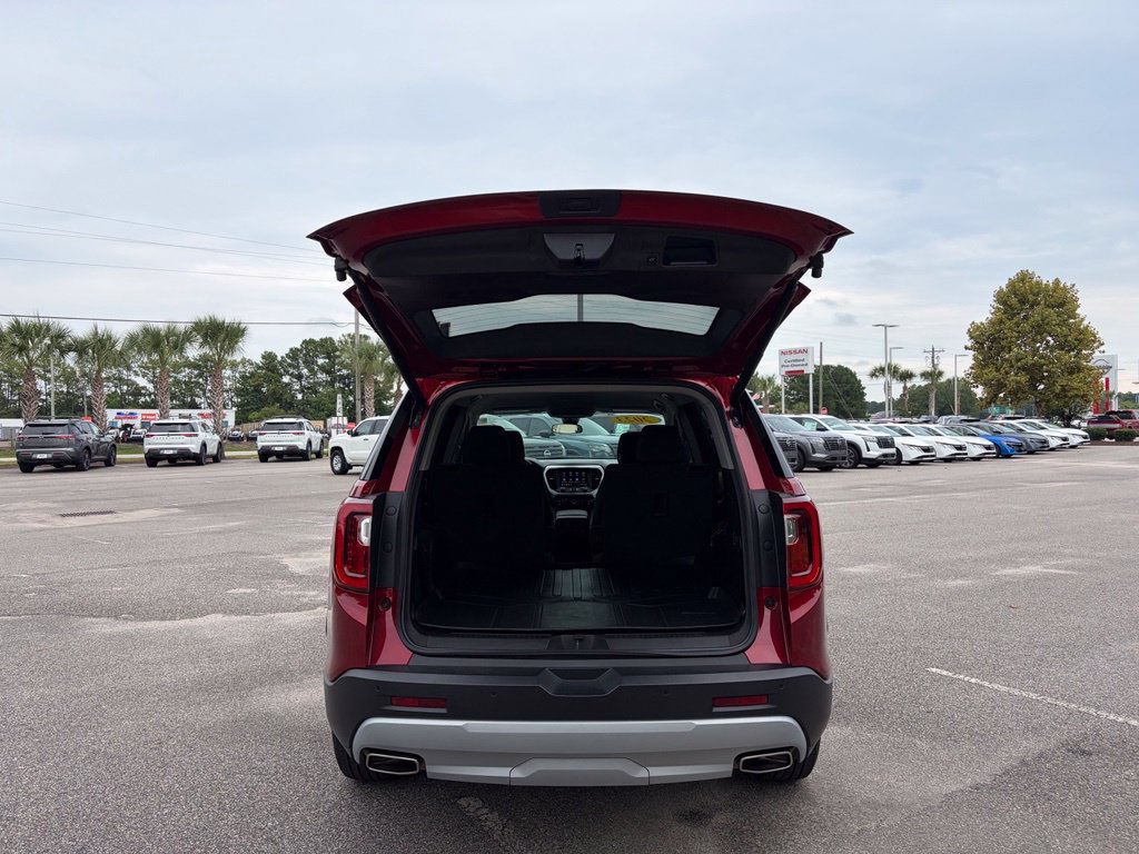 Used 2023 GMC Acadia SLE w/ Driver Convenience Package FWD image 4