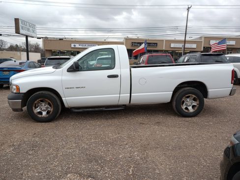 Used 2002 Dodge Ram 1500 Truck 2dr Reg Cab 120 WB image 4