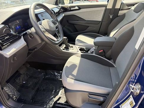 Certified 2023 Volkswagen Taos S FWD image 14