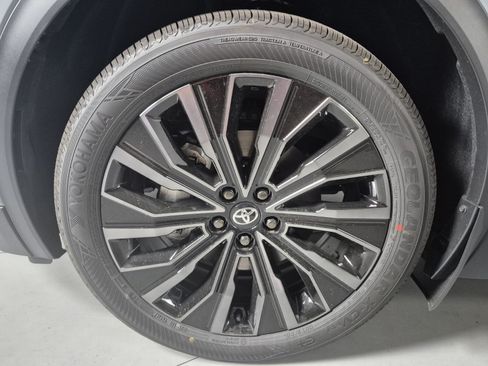 New 2026 Toyota C-HR AWD/4WD image 10
