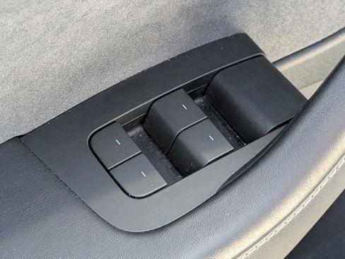 Used 2022 Tesla Model 3 Long Range image 12