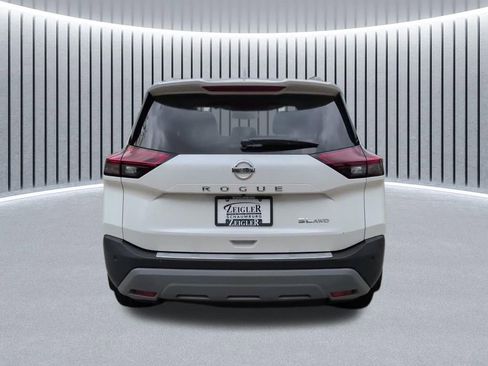 Used 2021 Nissan Rogue SL w/ Premium Package AWD/4WD image 9