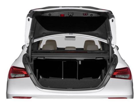 Used 2021 Mercedes-Benz E 350 Sedan image 11