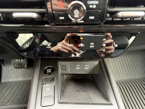 New 2026 Nissan Kicks SR w/ Cold Weather Package image 23