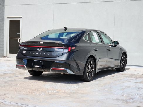 Used 2024 Hyundai Sonata SEL FWD image 8
