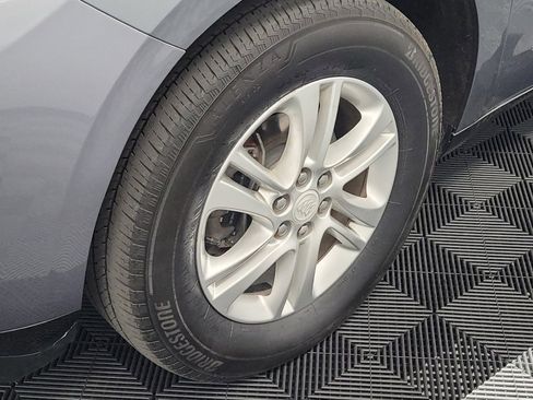 Used 2021 Buick Enclave Essence image 31