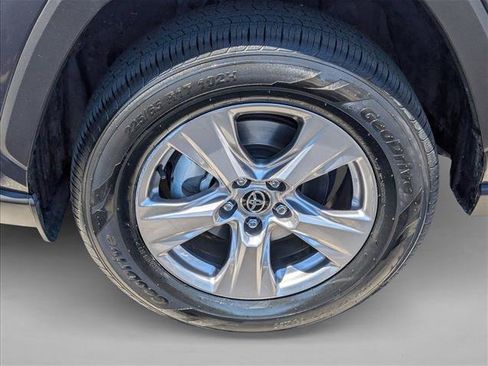 Certified 2025 Toyota RAV4 XLE w/ Convenience Package AWD/4WD image 23