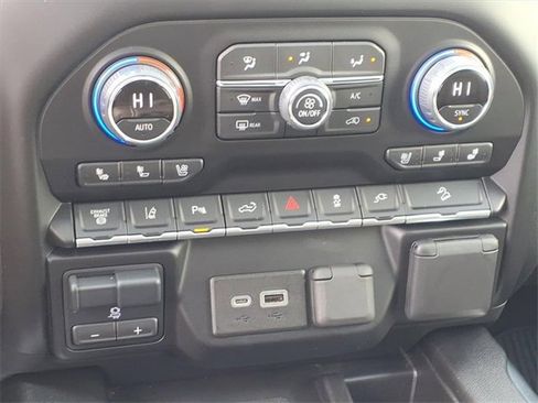 Certified 2022 Chevrolet Silverado 2500 LTZ w/ LTZ Premium Package image 25