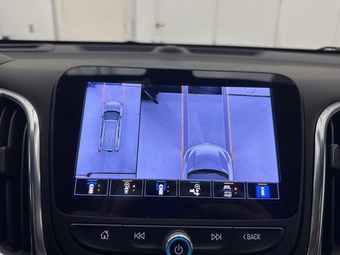 Used 2023 Chevrolet Equinox LT image 35