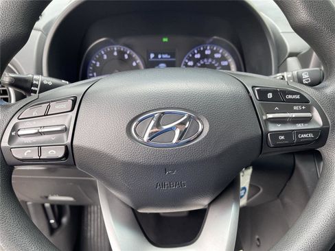 Used 2020 Hyundai Kona SE FWD image 17