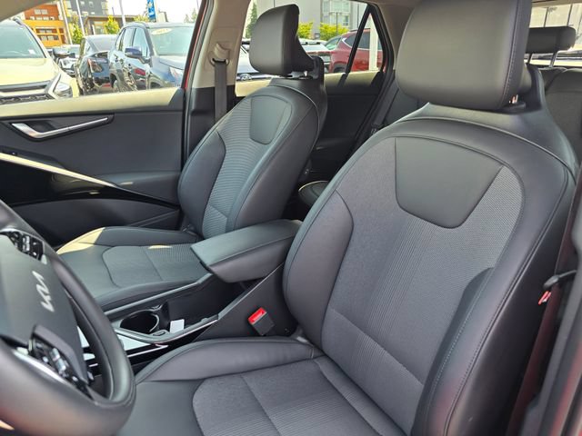 Certified 2025 Kia Niro Wind w/ Wind Preserve Package FWD image 23