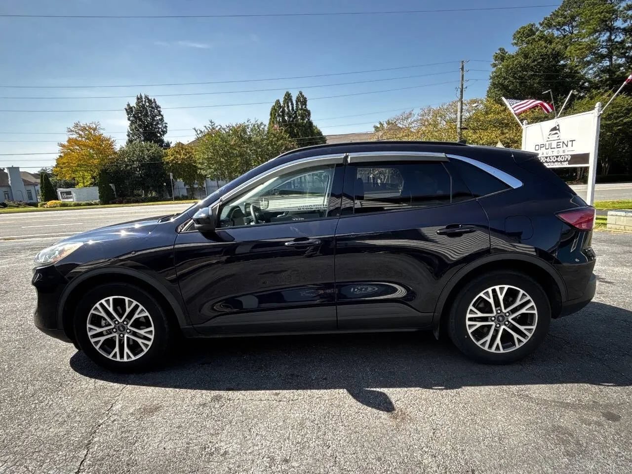 Used 2021 Ford Escape SEL w/ Technology Package FWD image 5