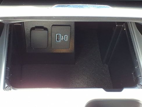 Certified 2023 Ford Explorer ST-Line AWD/4WD image 19