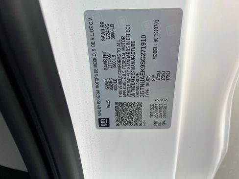 Used 2025 GMC Sierra 1500 Pro w/ Pro Value Package AWD/4WD image 16
