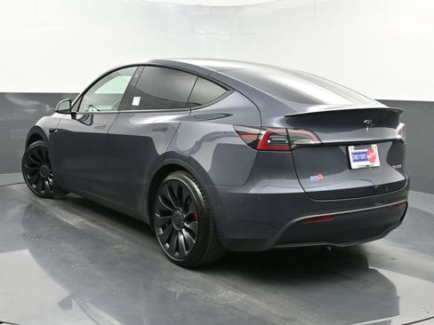 Used 2022 Tesla Model Y Performance AWD/4WD image 19