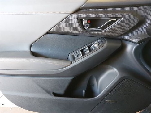 Used 2025 Subaru Crosstrek 2.5i Limited image 24