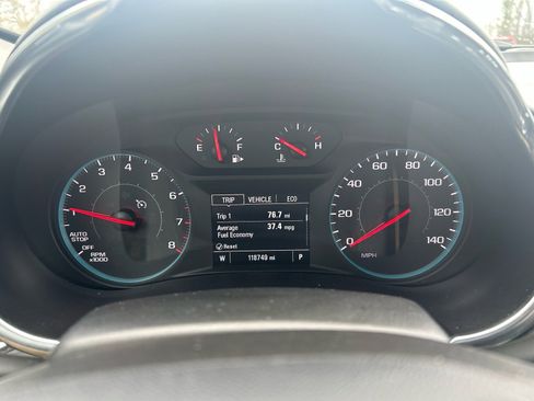 Used 2020 Chevrolet Malibu LT image 13